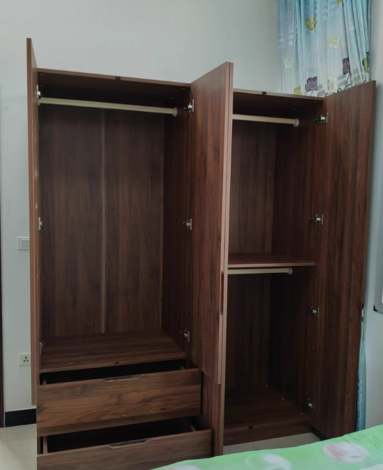 全实木衣柜